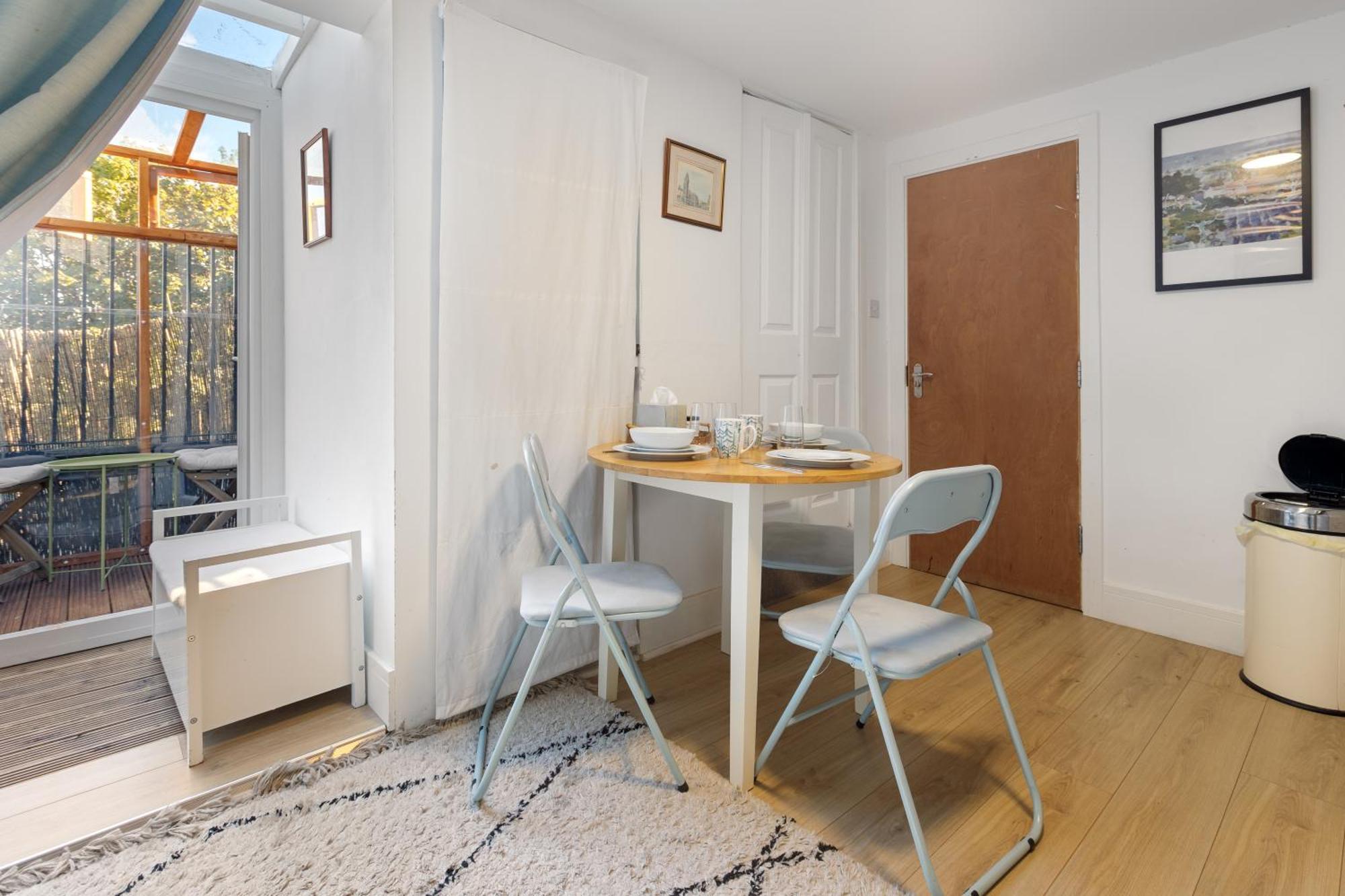 Modern Flat & Balcony In Historic West Kensington Appartamento *